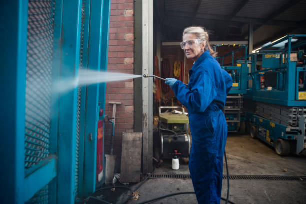 Best Commercial Pressure Washing  in Lake Belvedere Estates, FL